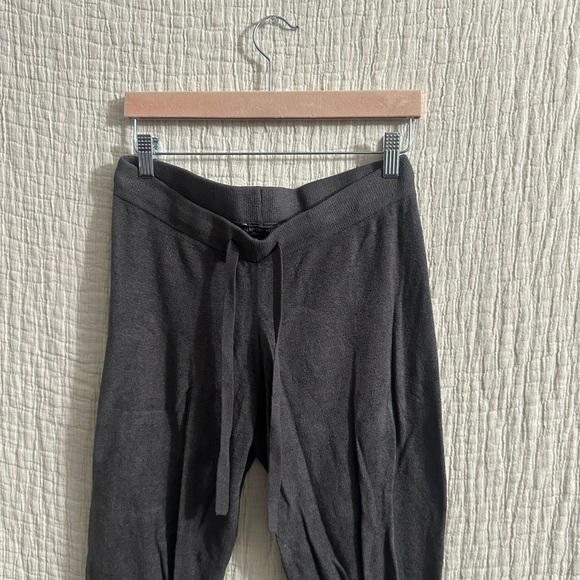 Barefoot dreams cozy chic jogger - Picture 1 of 3